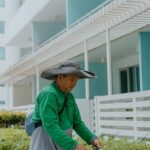 Konserwacja posadzek w różnych porach roku